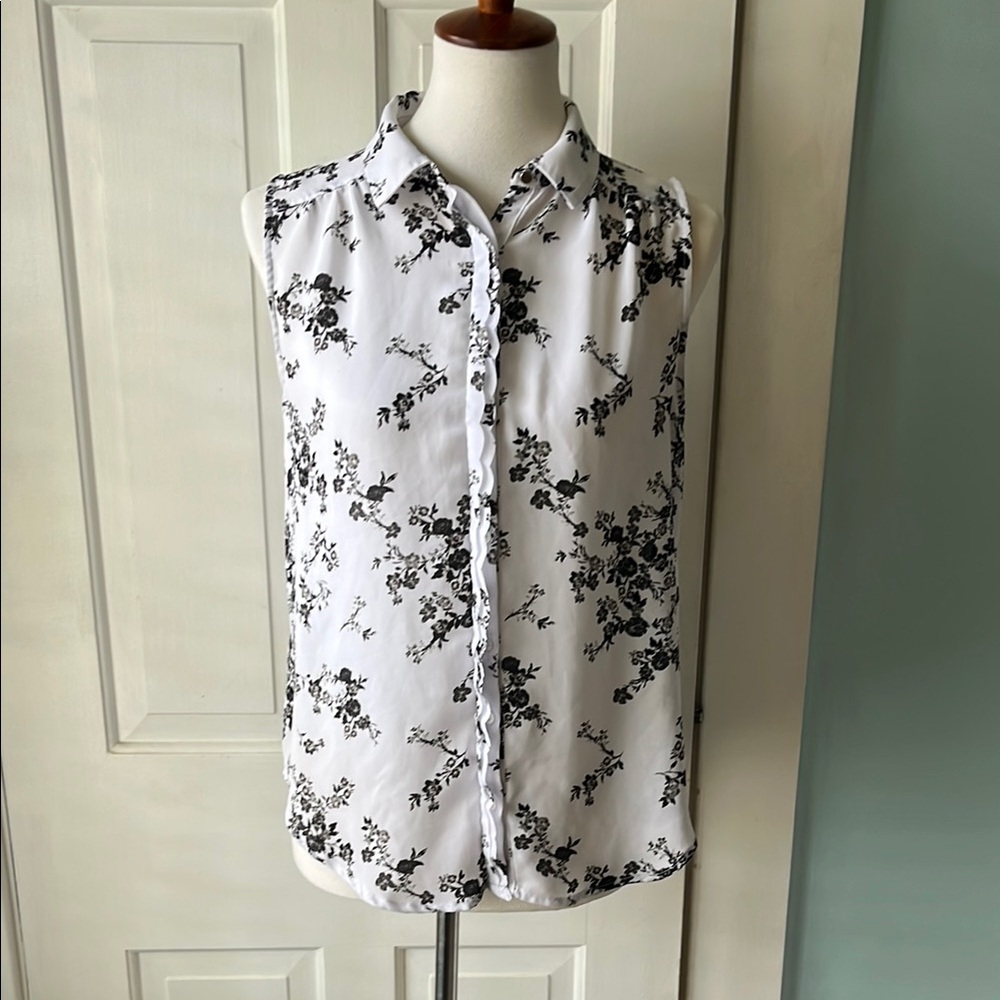 ELLE White & Black Print Floral Sleeveless Collar Blouse Scalloped Hem